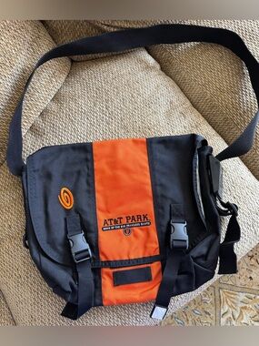 Timbuk2 Black and Orange AT&T Park San Francisco Giants 2007 Messenger Bag